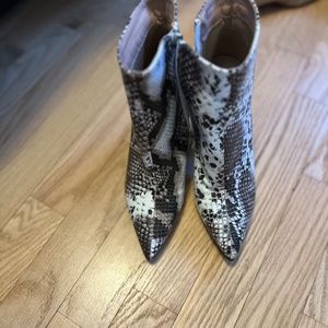 Women’s Snake Skin booties